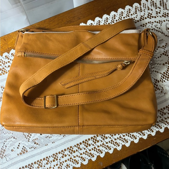 🔥Margot New York Mickey Double Zip Crossbody Camel Color PRICED TO SELL - Picture 8 of 10